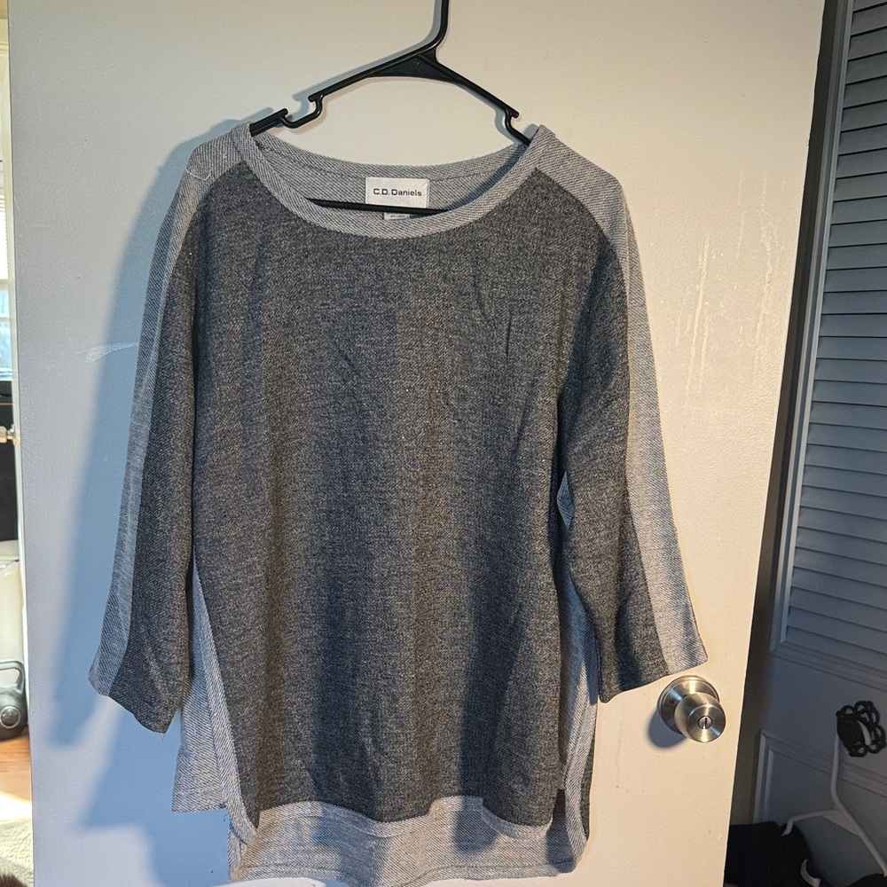 C.D. Denims Gray Long Sleeve Women's Top